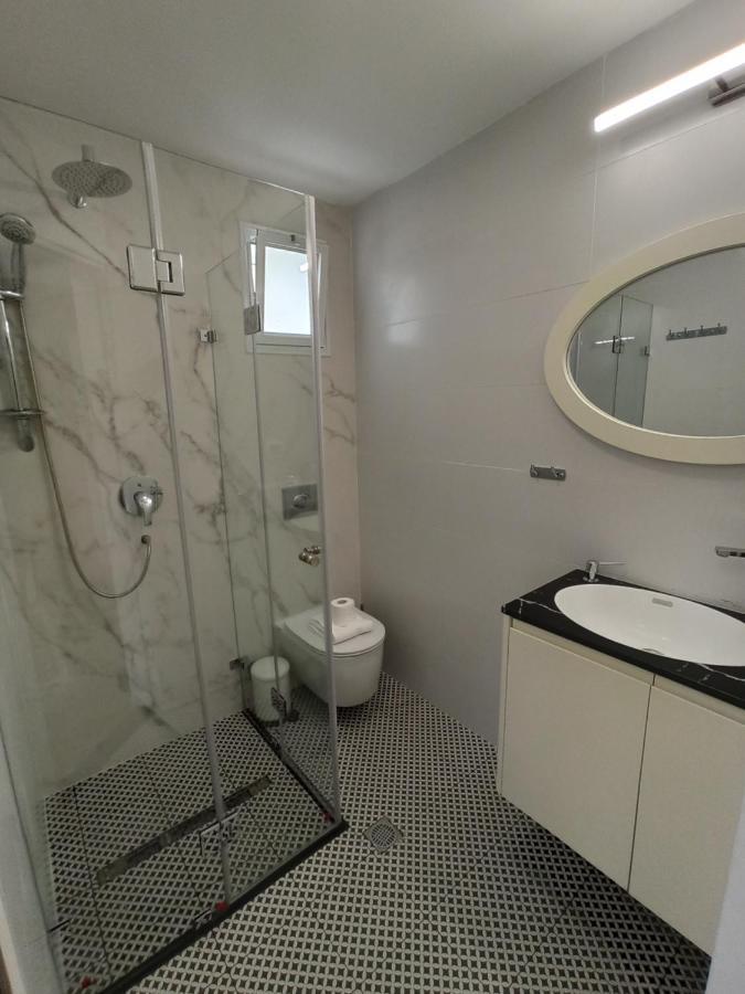 Boutique 22 Guest Rooms ไฮฟา ภายนอก รูปภาพ