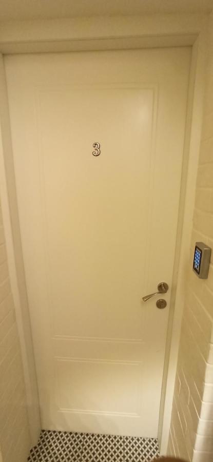 Boutique 22 Guest Rooms ไฮฟา ภายนอก รูปภาพ